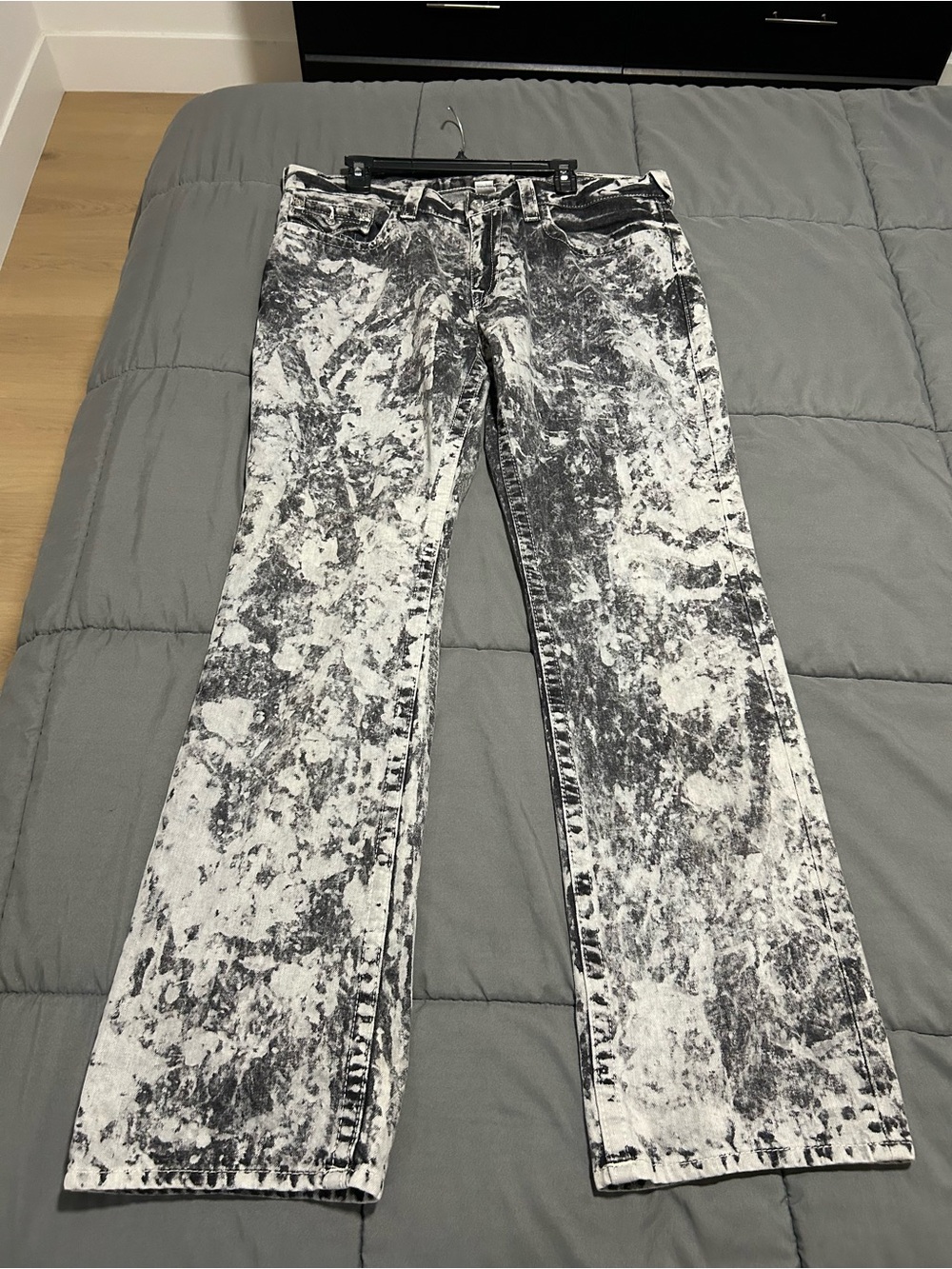Men’s True Religion Acid Straight Wash Gray & Black Jeans Stylish Denim 38 x 34 - Picture 8 of 11